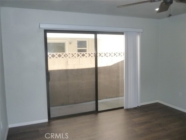 Building Photo - 1432 W 172nd St