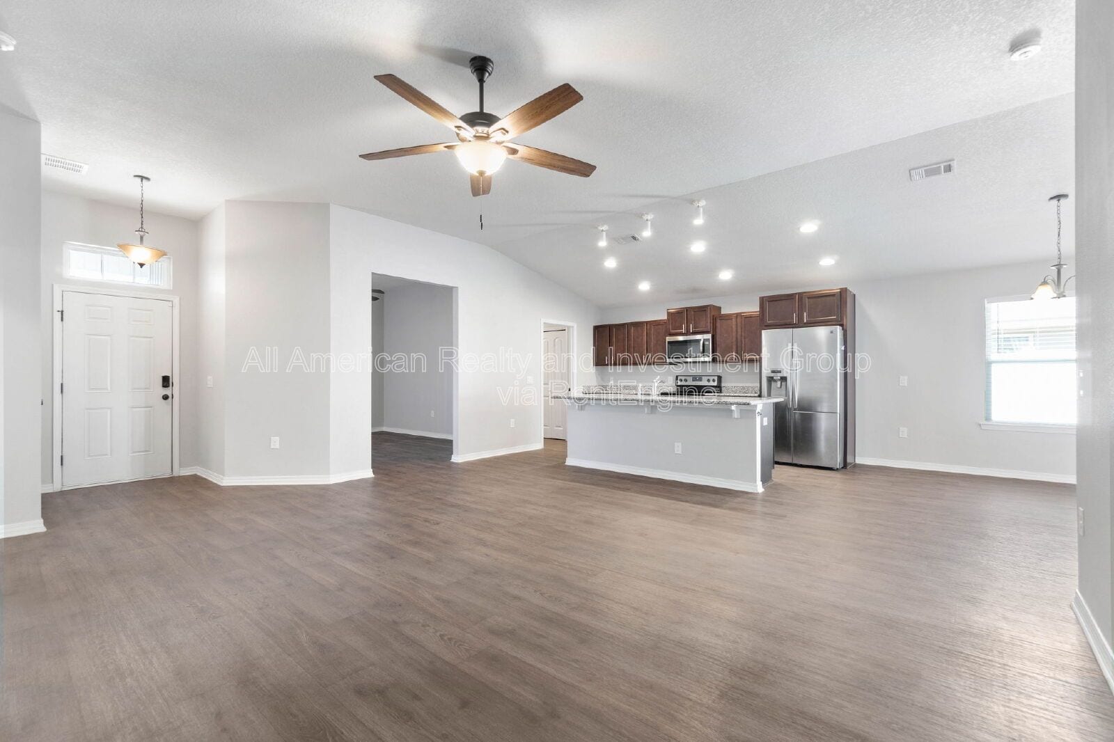 Building Photo - 2432 Frontera St
