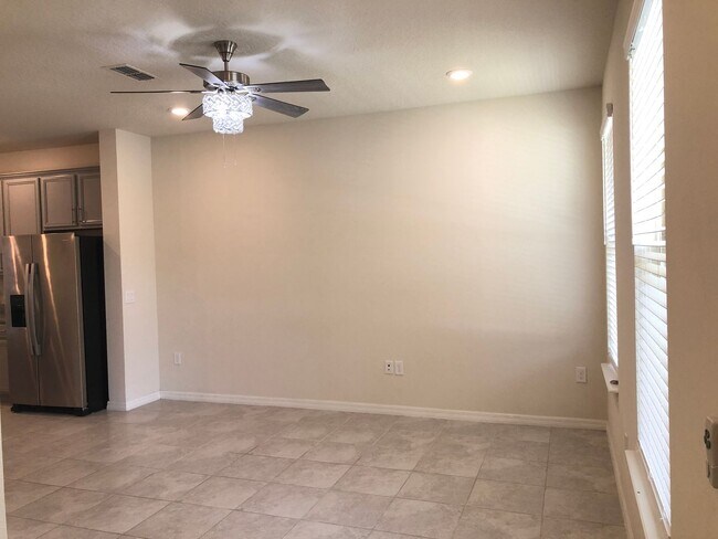 Building Photo - 2674 Mead Ave