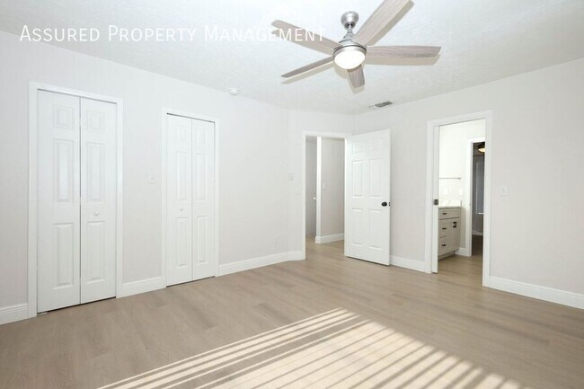 Building Photo - 4029 Henley Rd