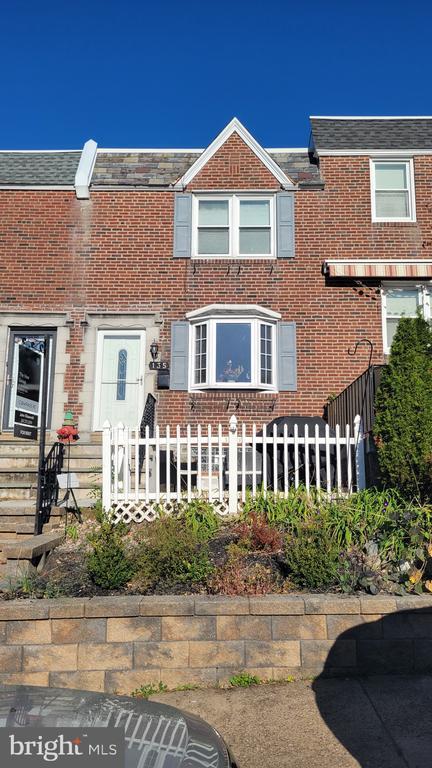 Building Photo - 135 Osborn St