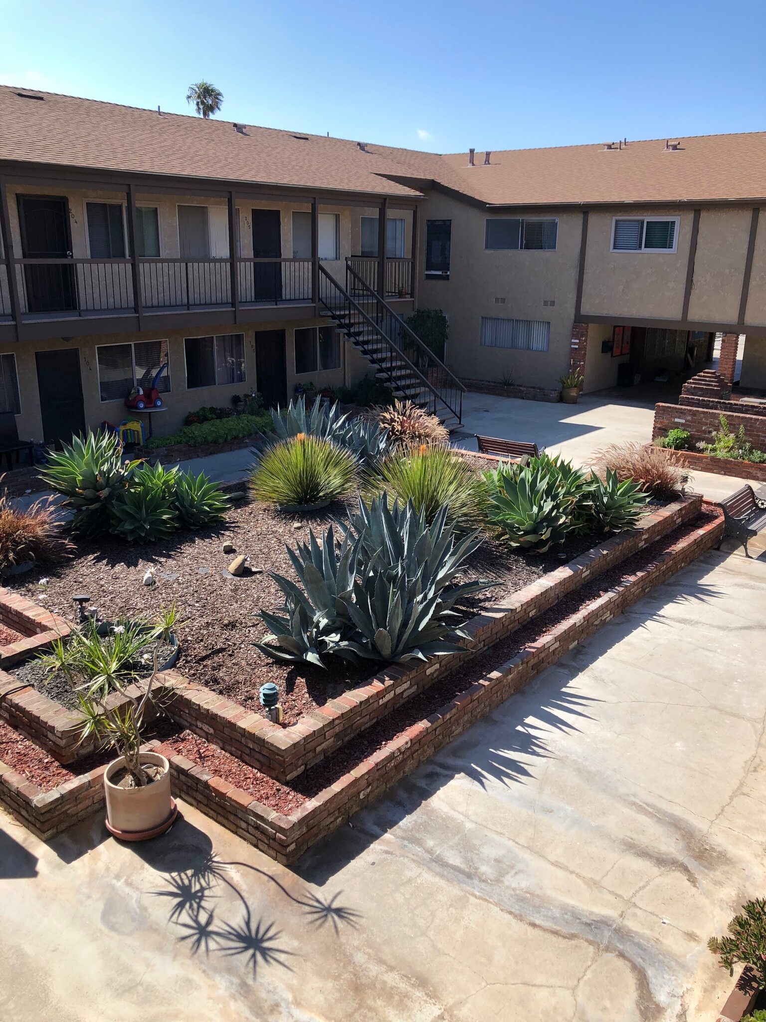 Building Photo - 4633 Marine Ave