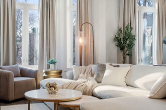 Building Photo - 1543 N Claremont Ave