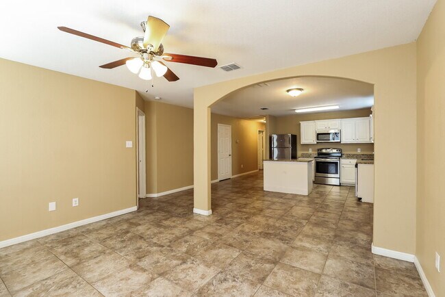 Building Photo - 11450 Indian Canyon