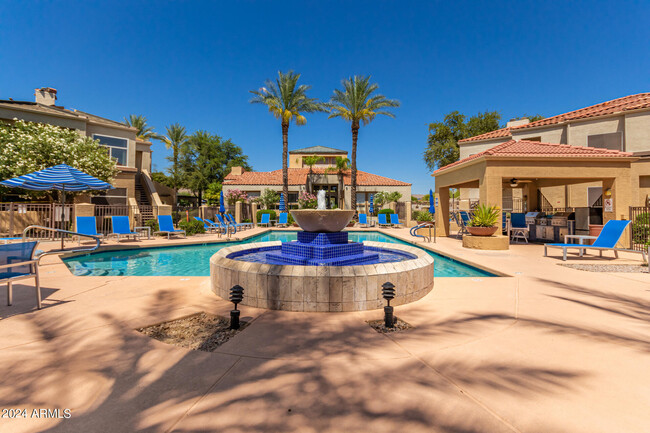 Building Photo - 11375 E Sahuaro Dr