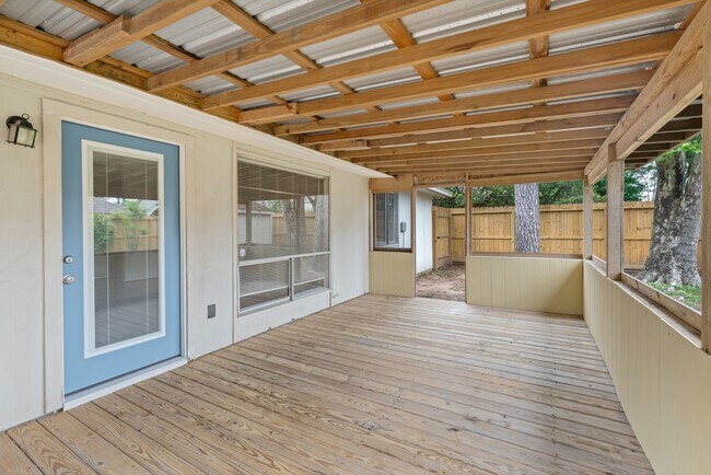 Building Photo - 4503 Pineville Ln