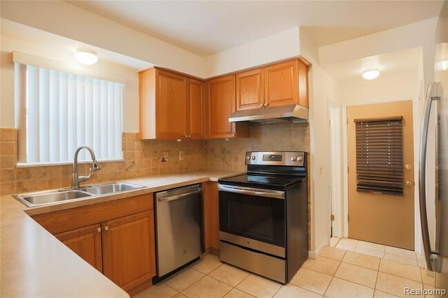 Building Photo - 20720 Meier Rd