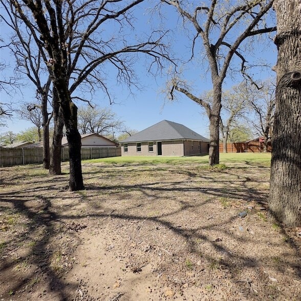 Building Photo - 1022 Cheyenne Rd