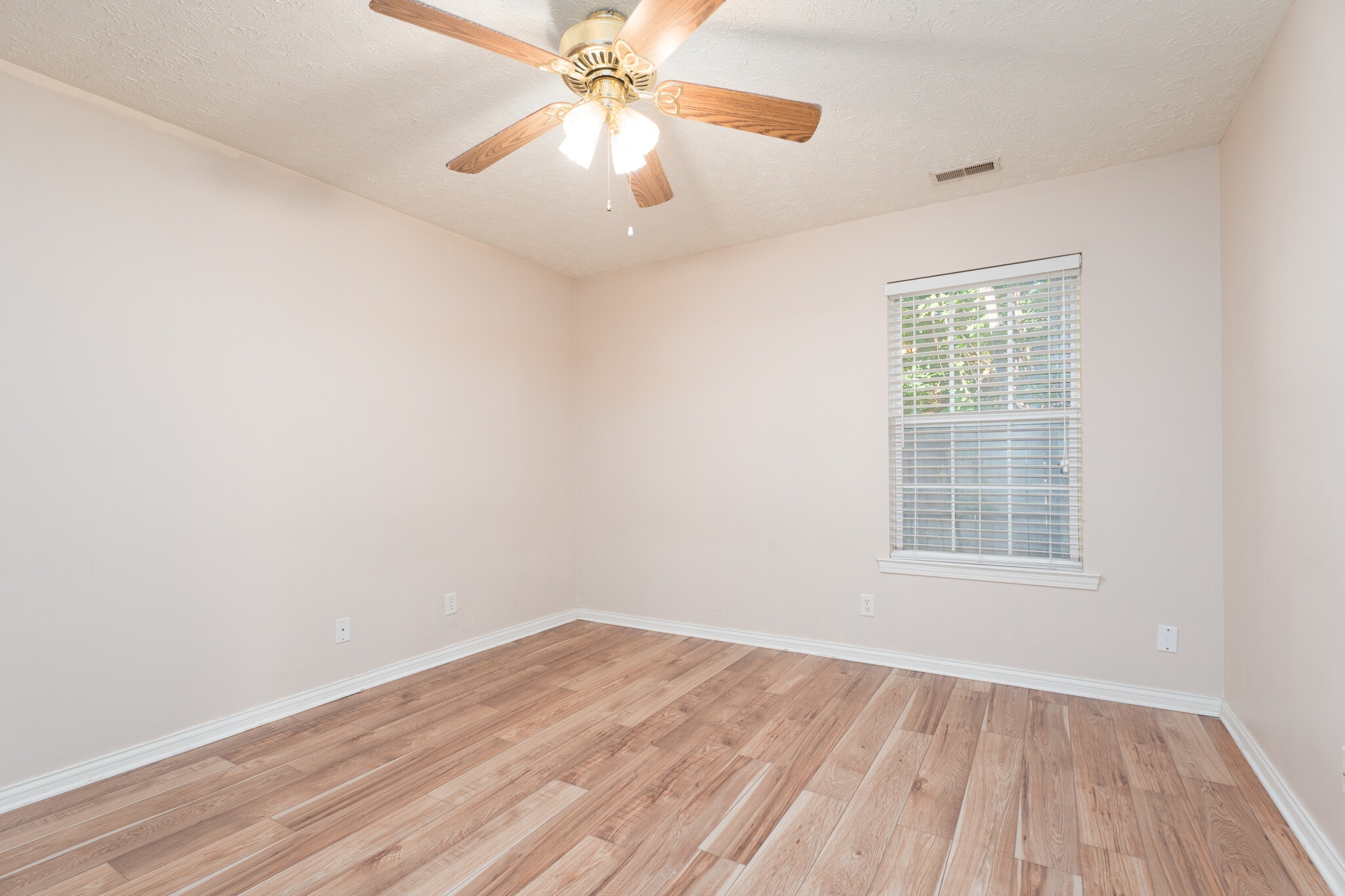Building Photo - 2509 Arbor Ter