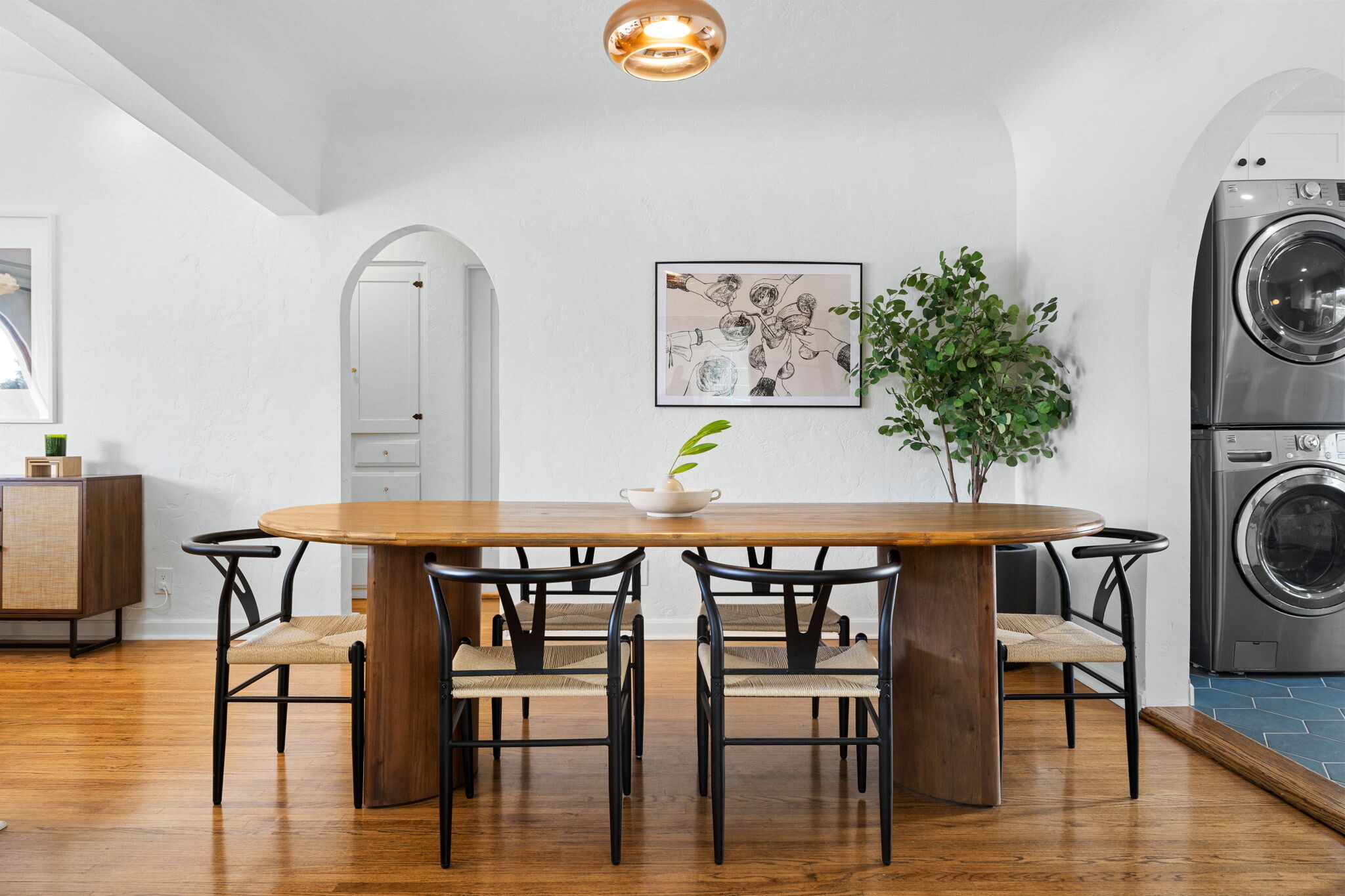 Building Photo - 3758 Gaviota Ave