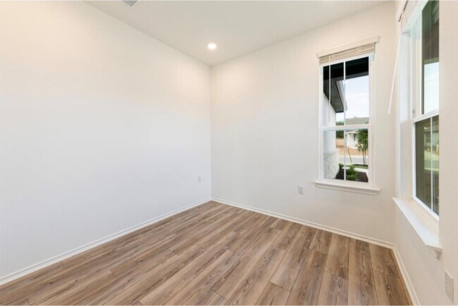 Building Photo - 201 Coachsmith St