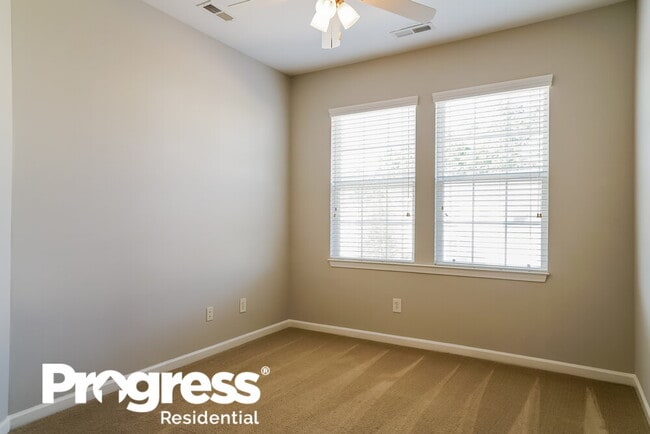 Building Photo - 517 Ashgreen Ct
