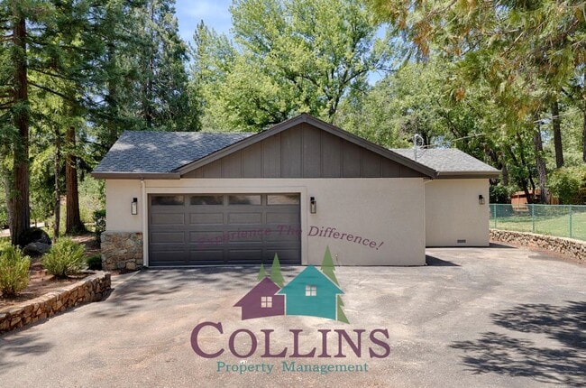 Building Photo - 11384 Francis Dr