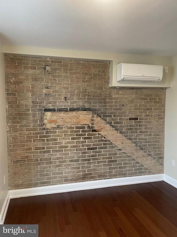 Building Photo - 505 Cooper St