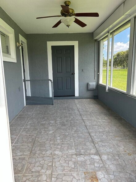 Patio - 20110 Ralston St