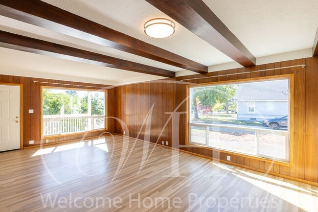 Building Photo - 3 Bedroom Single-Family Home in East Walla...