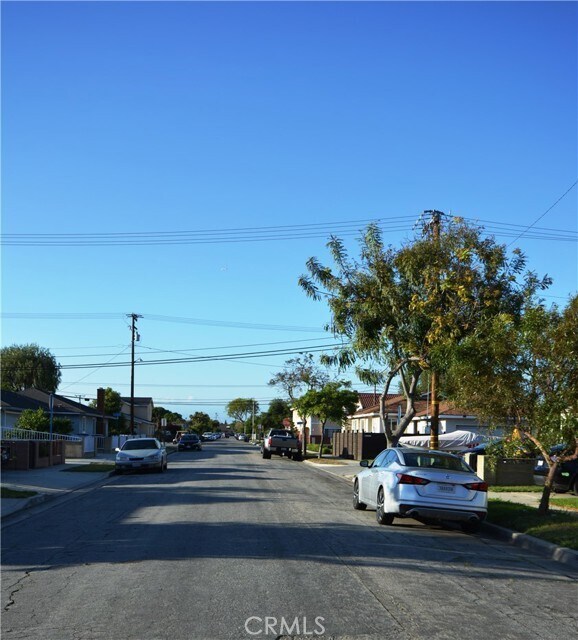 Building Photo - 18328 Devlin Ave