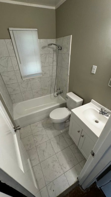 Building Photo - 2311 Imogene St