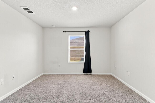 Building Photo - 3284 Chapelwood Dr
