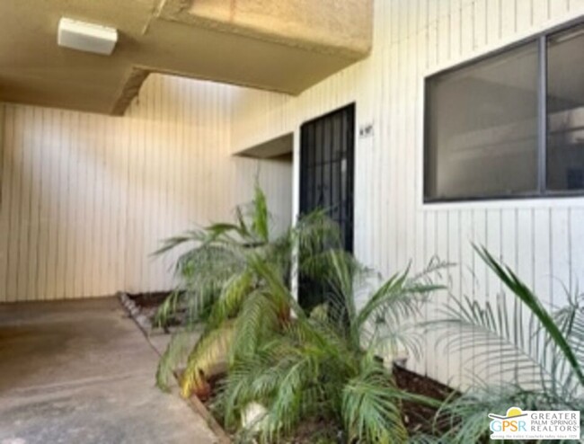 Building Photo - 2810 N Arcadia Ct