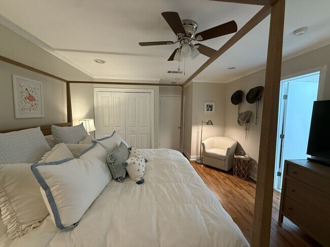 Building Photo - Overton Park home for Lease
