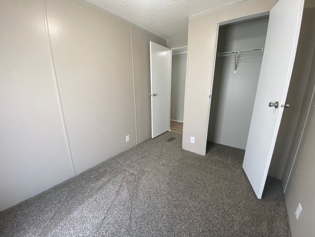 Building Photo - 1705 Creason Dr