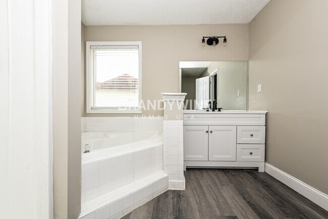 Building Photo - 10473 Starling Trail