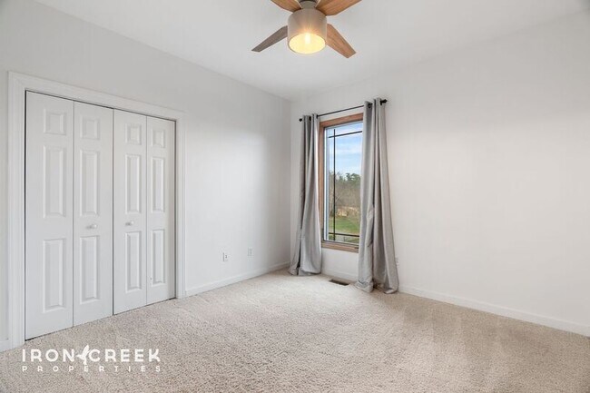 Building Photo - 15 Carl Roberts Rd