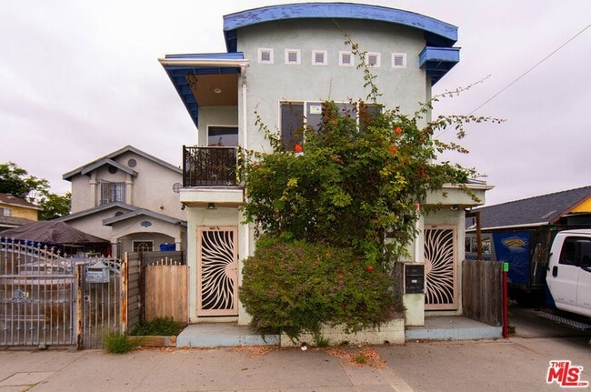 Primary Photo - 8510 1/2 San Pedro St