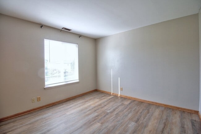 Building Photo - 21209 Duncan Ct