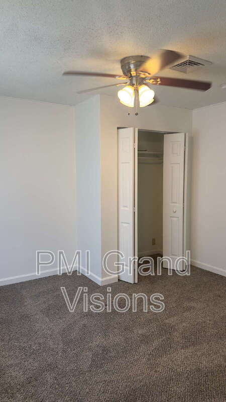 Building Photo - 2151 11th St
