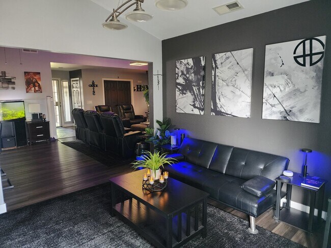Building Photo - 4605 Marblehead Bay Dr