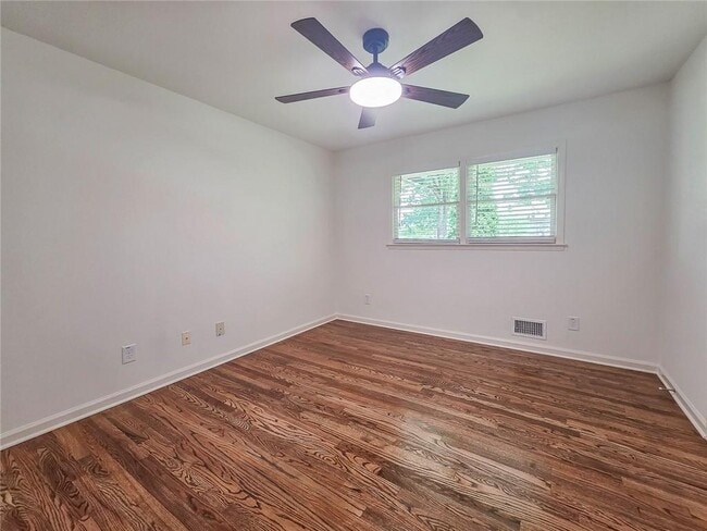 Building Photo - 771 Mockingbird Ln