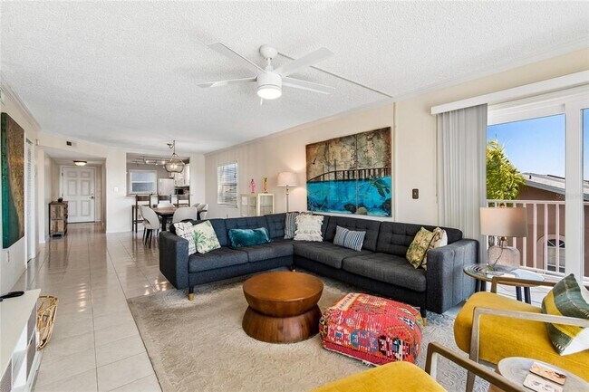 Building Photo - 719 Pinellas Bayway S