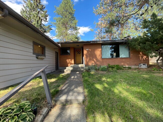 Building Photo - ***Coming Soon Mid July***Beautiful Northwest Rancher