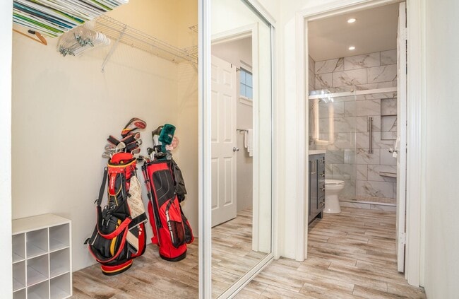 Building Photo - Beautifully Fully Furnished 2 Bed, 2 Bath ...