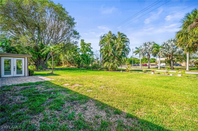 Building Photo - 4293 Island Cir