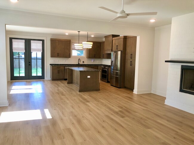 Building Photo - Coming Soon in East Hill