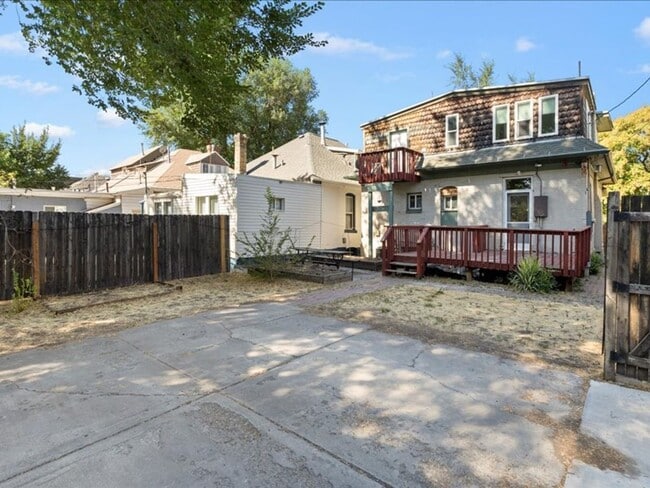 Building Photo - 815 S 700 E