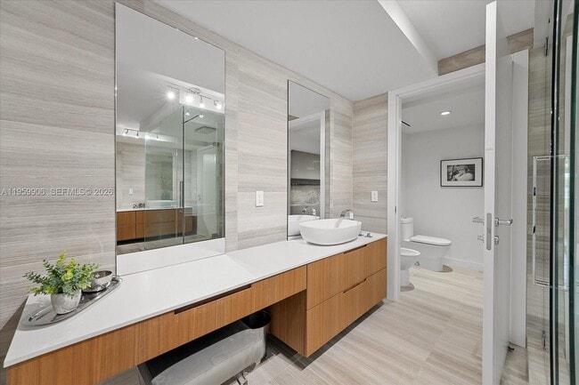 Building Photo - 4701 Meridian Ave