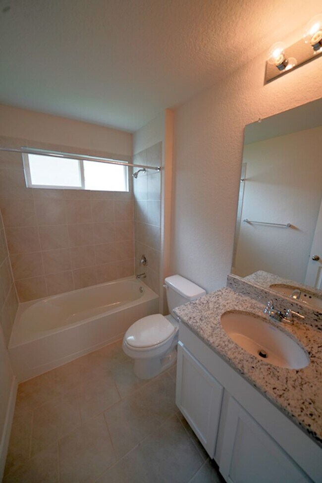 Building Photo - Newly Built Home in Red River Ranch Neighborhood of Cibolo, TX Realtor Commission: $500