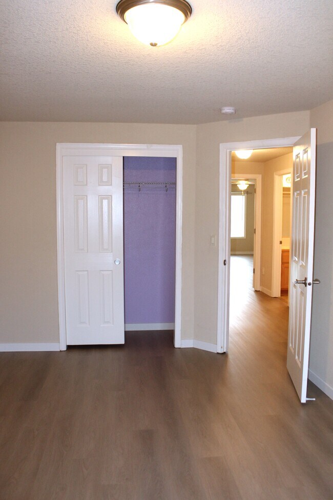 Building Photo - 5119 NE 90th St