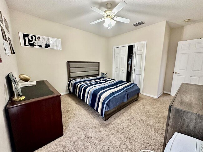 Building Photo - 1947 Fairway Loop