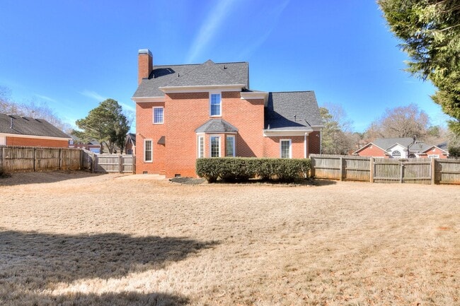 Building Photo - Large 3 Story Home in Evans!