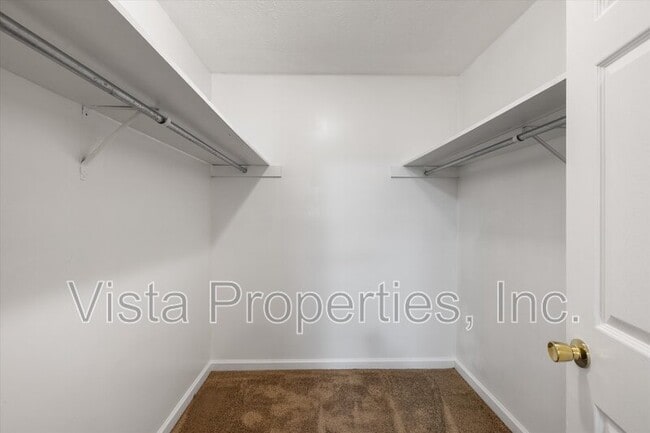 Building Photo - 4119 Glen Hill Manor Dr