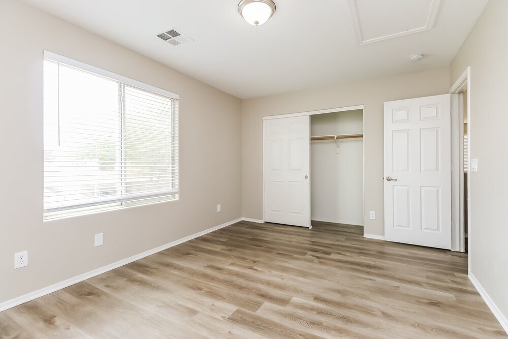 Building Photo - 3369 W Yellow Peak Dr