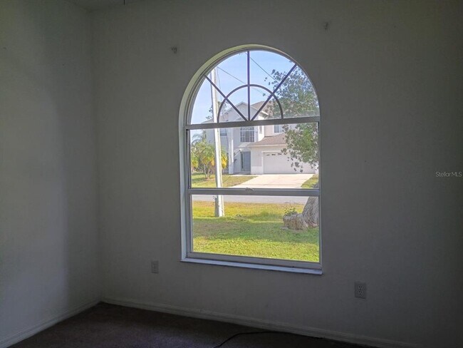 Building Photo - 829 Blanc Ct