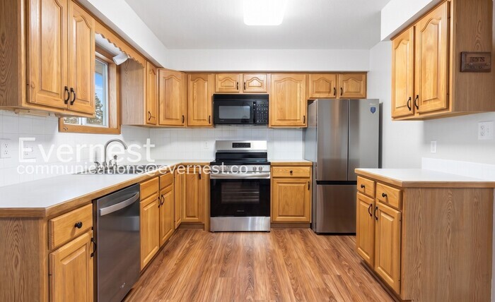 Building Photo - 1116 Juniper Ct
