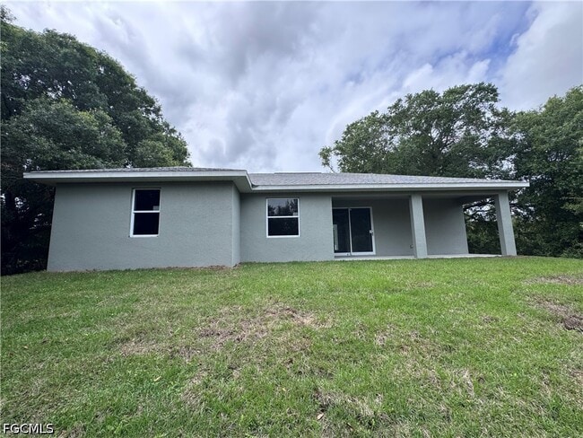 Building Photo - 1305 Andover Dr