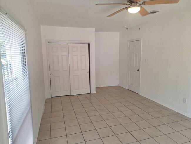 Building Photo - 5912 Maceo Ln